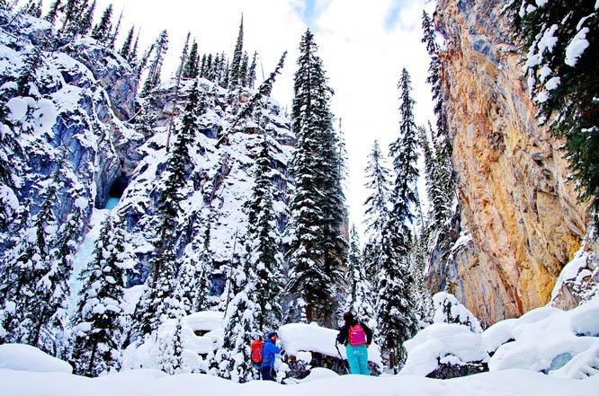Snowshoeing in Watchtower Canyon