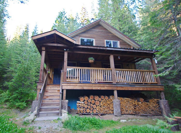 Logden Lodge: Private Luxury in the Kootenay Mountains
