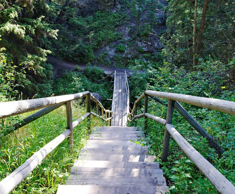 3 of the Best Hikes in the Crowsnest Pass Area