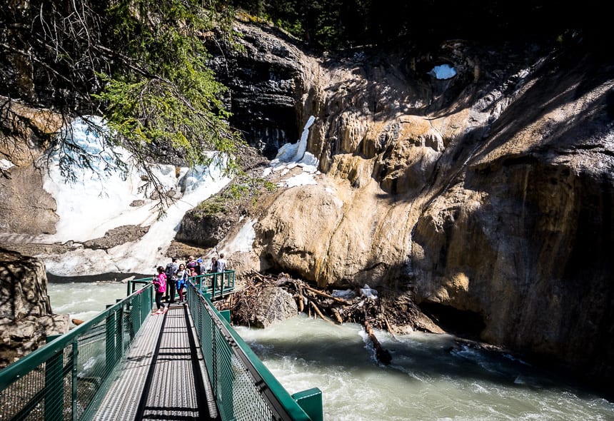The hike to the ink Pots via Johnston Canyon